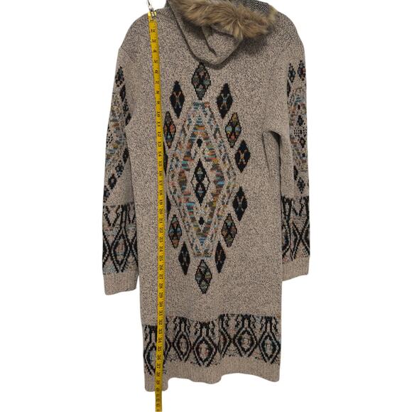 Anthropologie Beige Patterned Cardigan with Faux Fur Collar - Picture 9 of 14